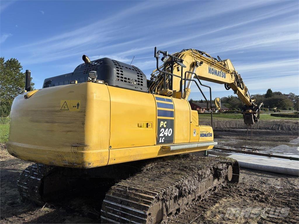 Komatsu PC240LC-11 Excavatoare pe șenile
