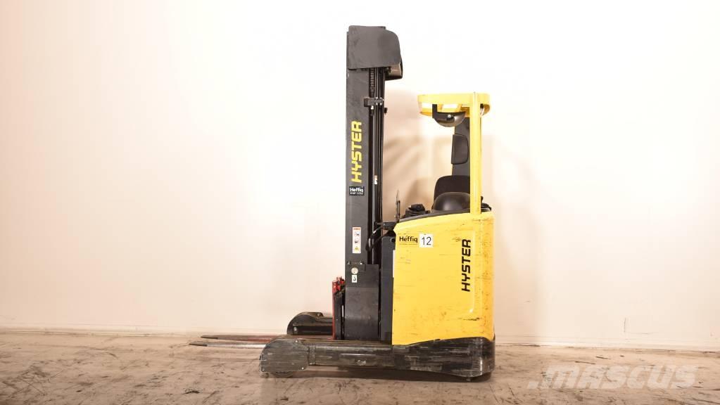 Hyster R 1.4 Stivuitor cu catarg retractabil