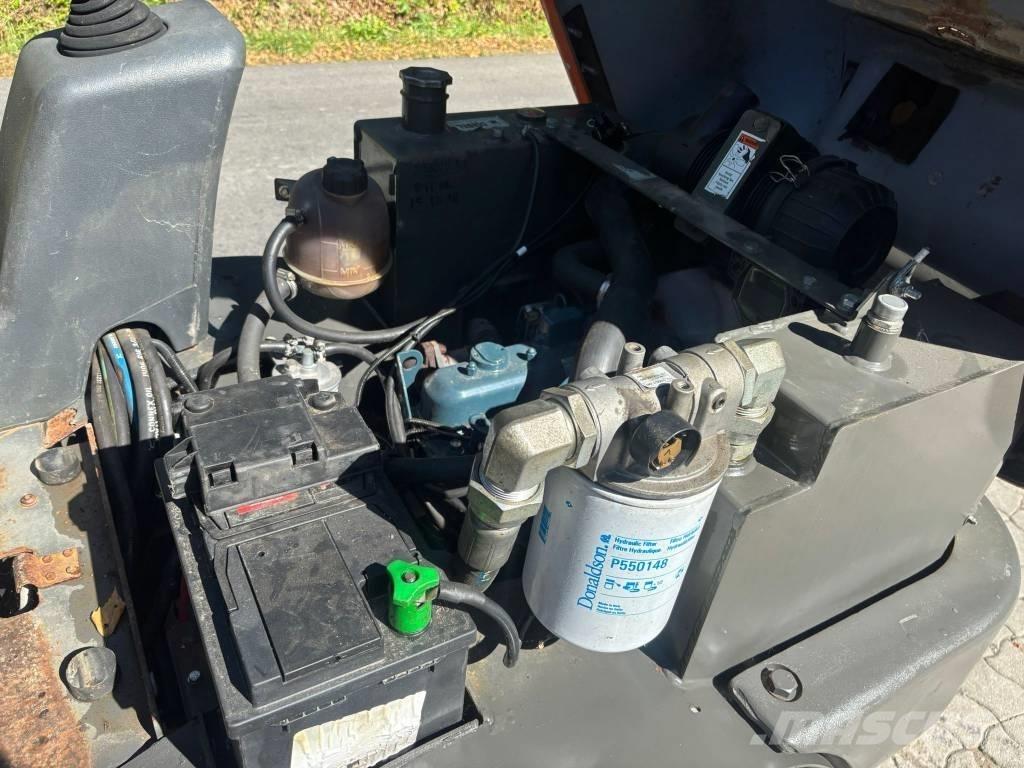 Ausa D 100 AHA Minitractor de teren