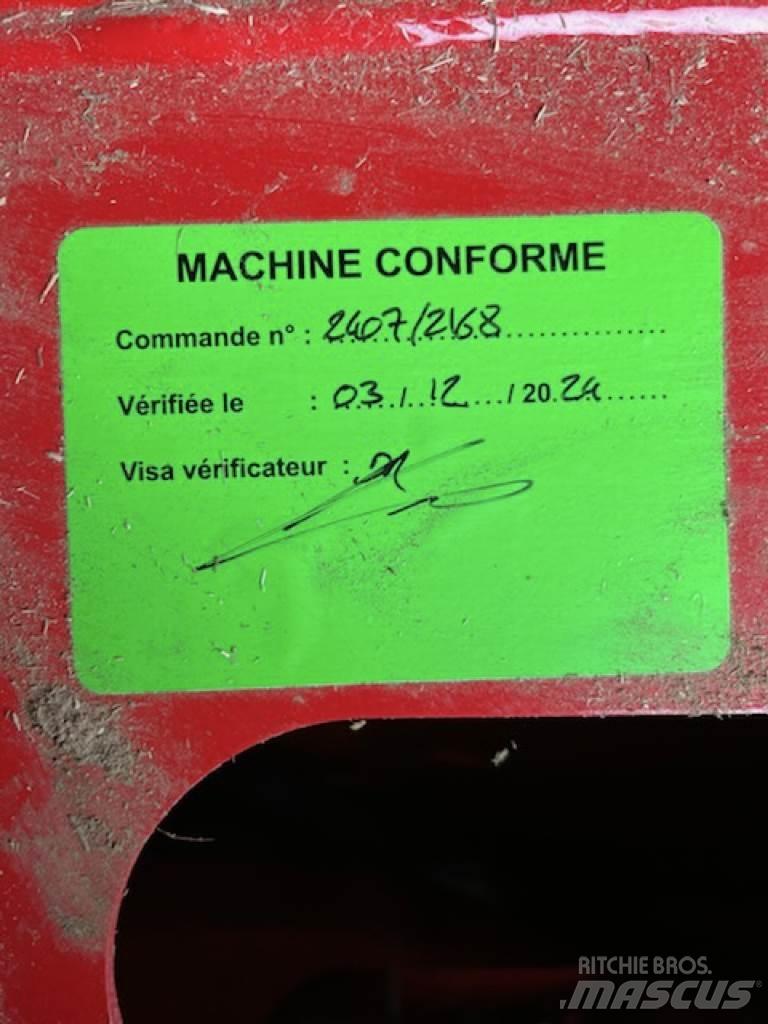 Silofarmer P 280 Debalotare, taiere, impachetare
