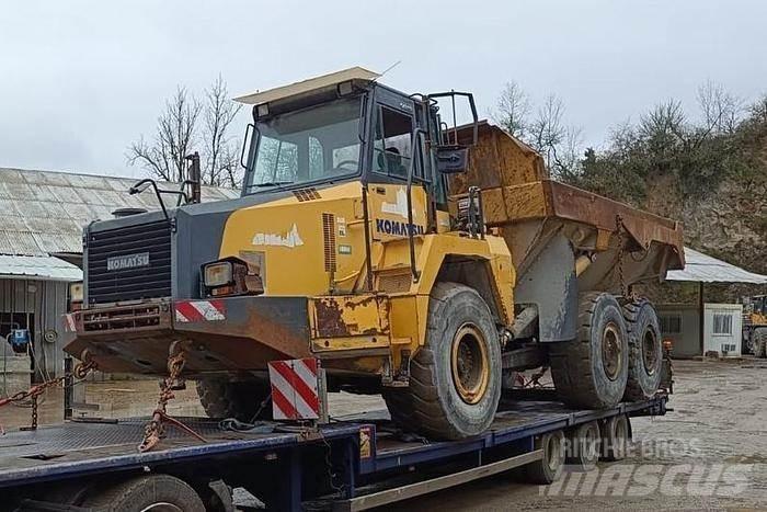 Komatsu HM300-2 Minitractor de teren