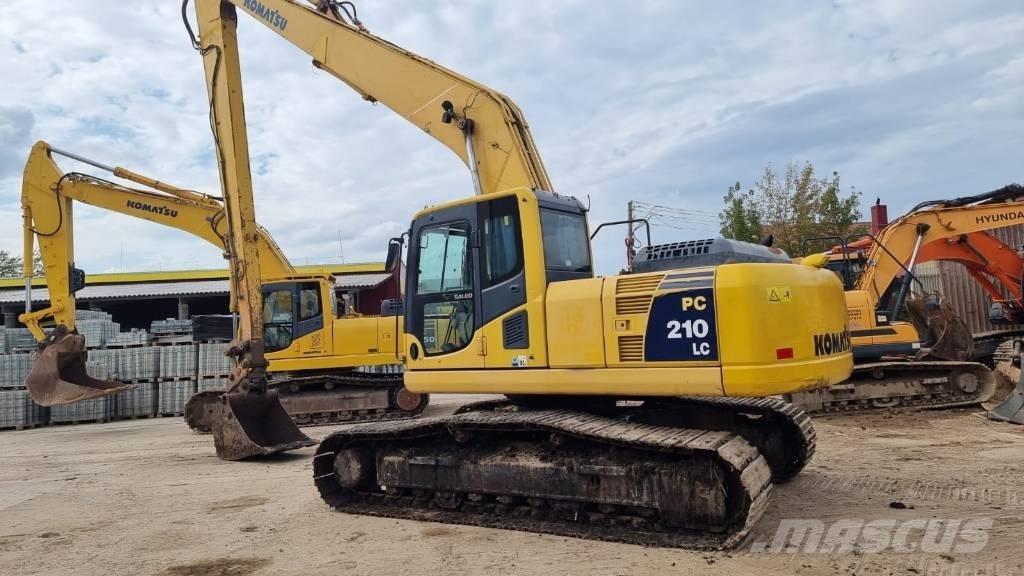 Komatsu 210 - 8 Long Excavatoare pe șenile
