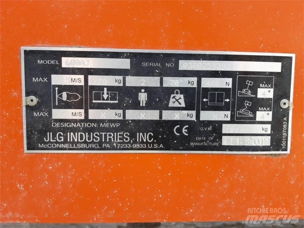 JLG 600AJ Nacele cu brat articulat