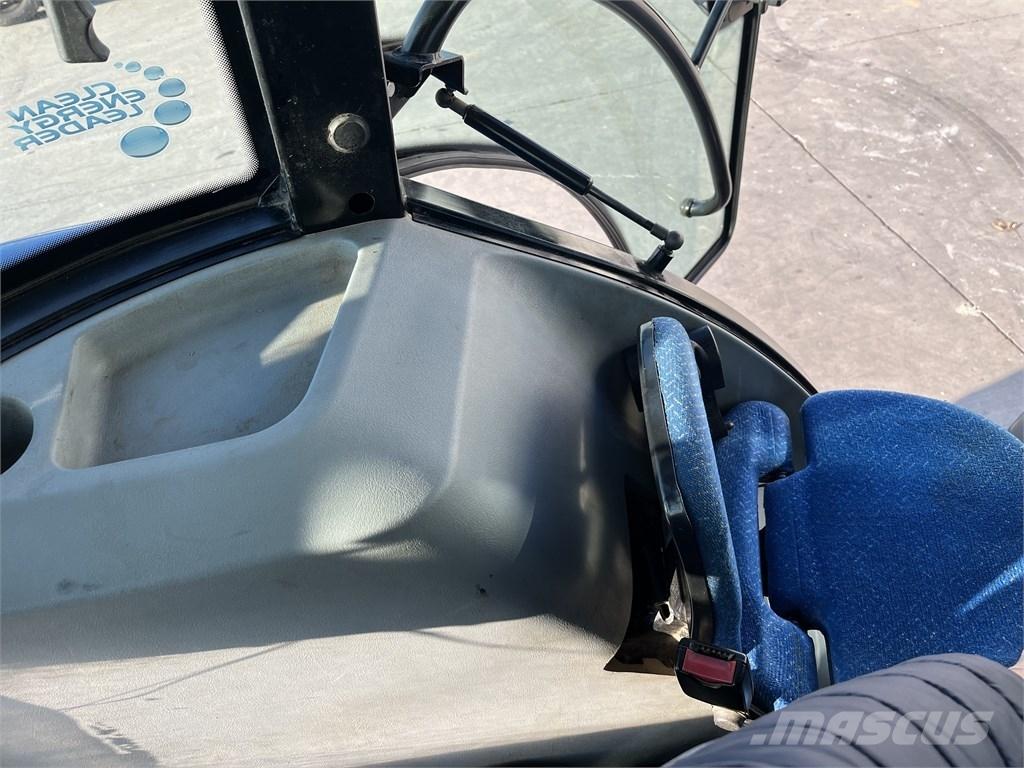 New Holland TD 5.95 Tractoare