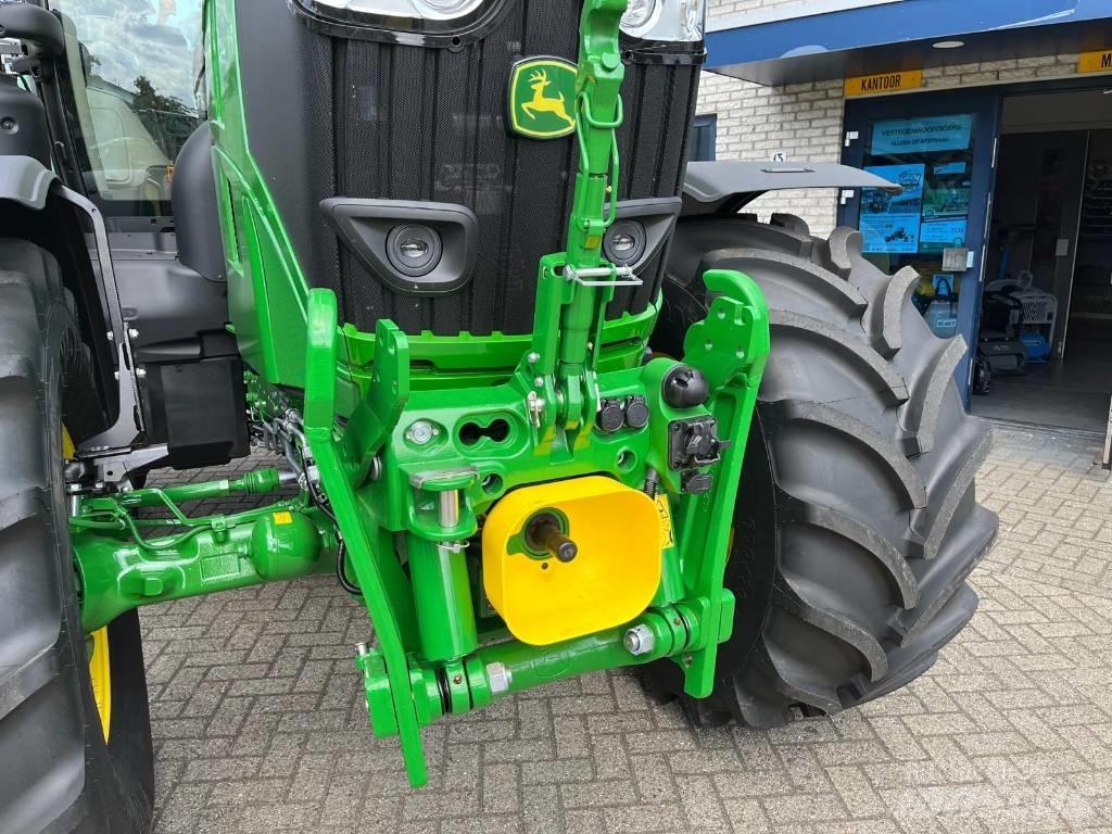 John Deere 6R195 Tractoare