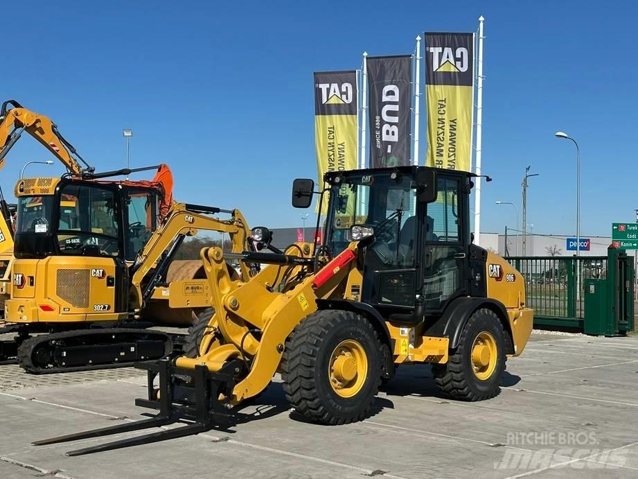 CAT 906 Incarcator pe pneuri
