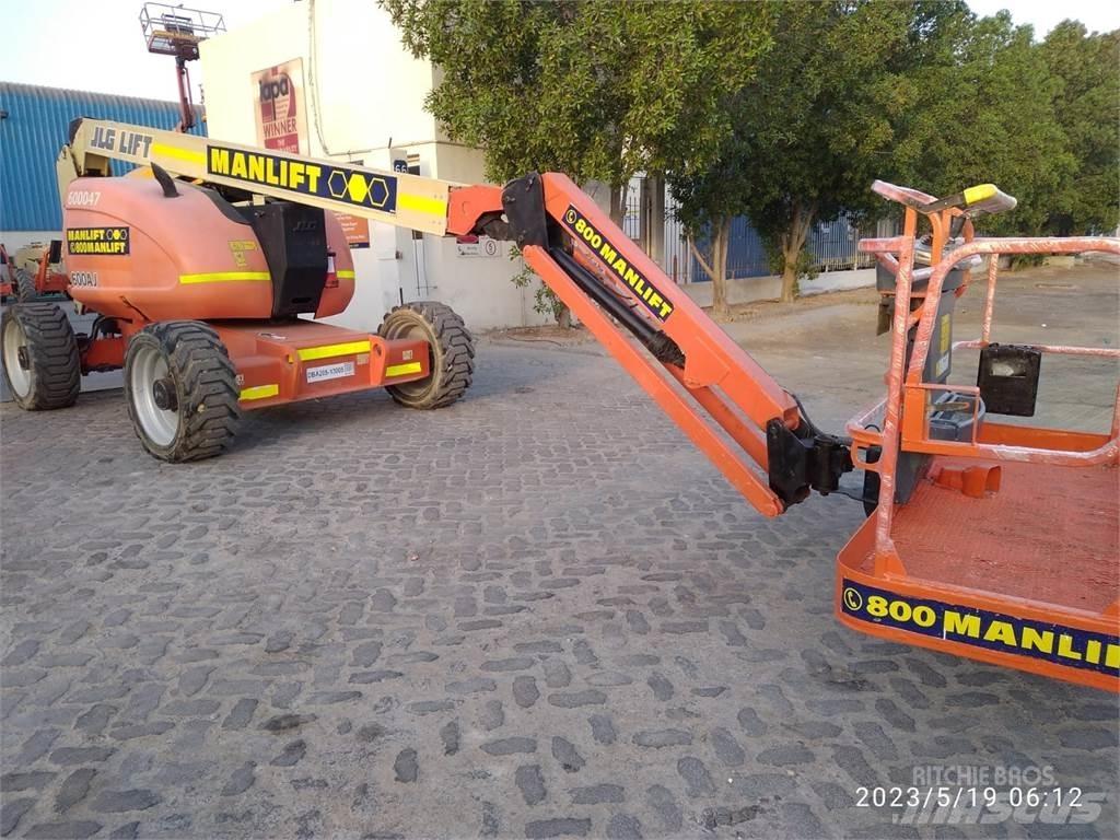 JLG 600AJ Nacele cu brat articulat