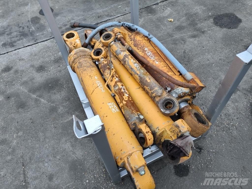 CASE 921 c siłowniki Hidraulice