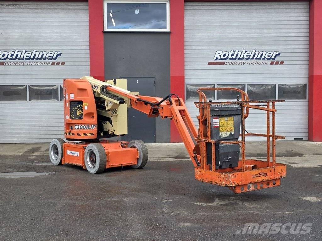 JLG 300 AJP Nacele cu brat articulat