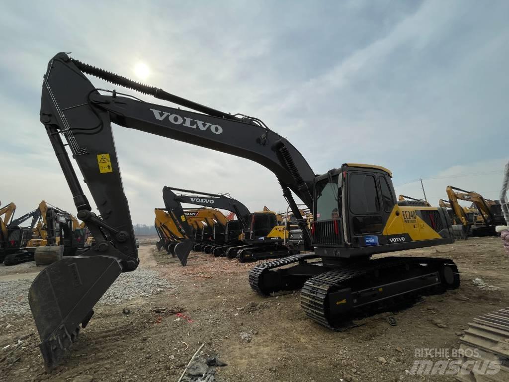Volvo EC240D Excavatoare pe șenile
