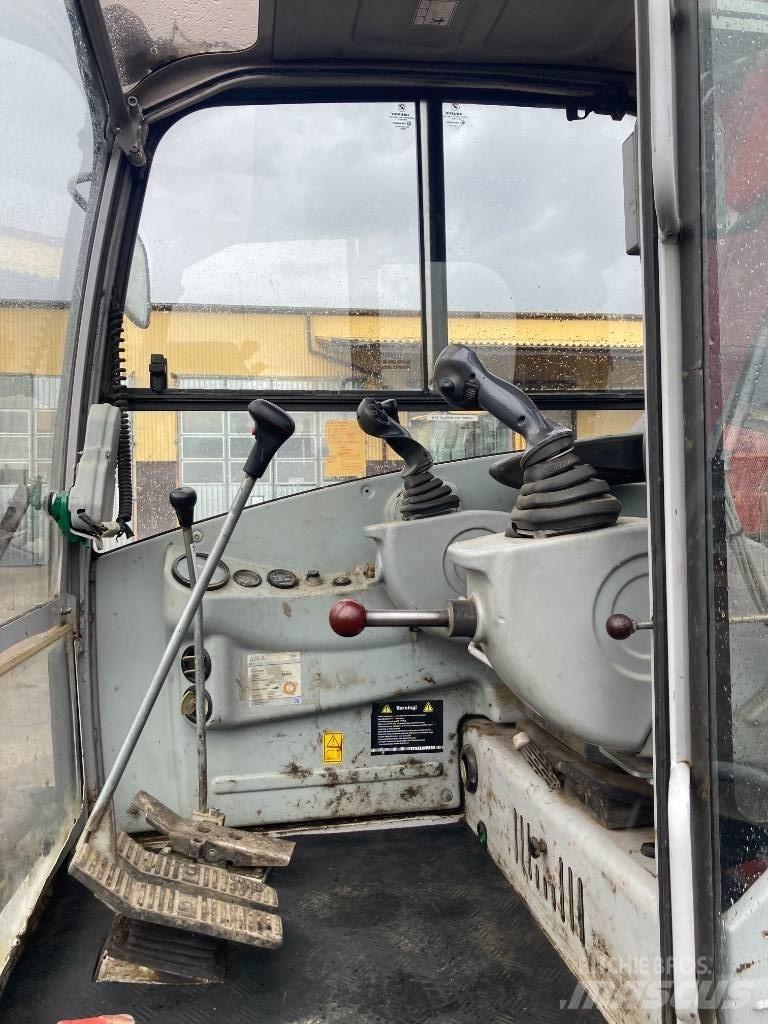 Neuson 8003 Excavatoare 7t - 12t