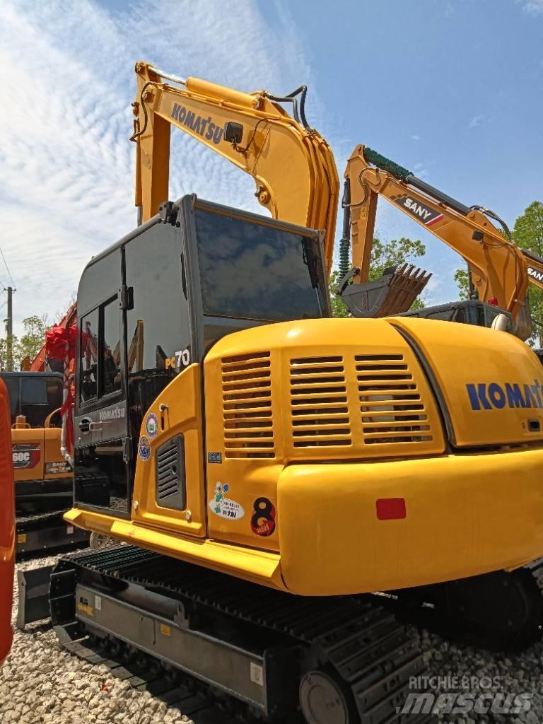 Komatsu PC 70 Excavatoare pe șenile
