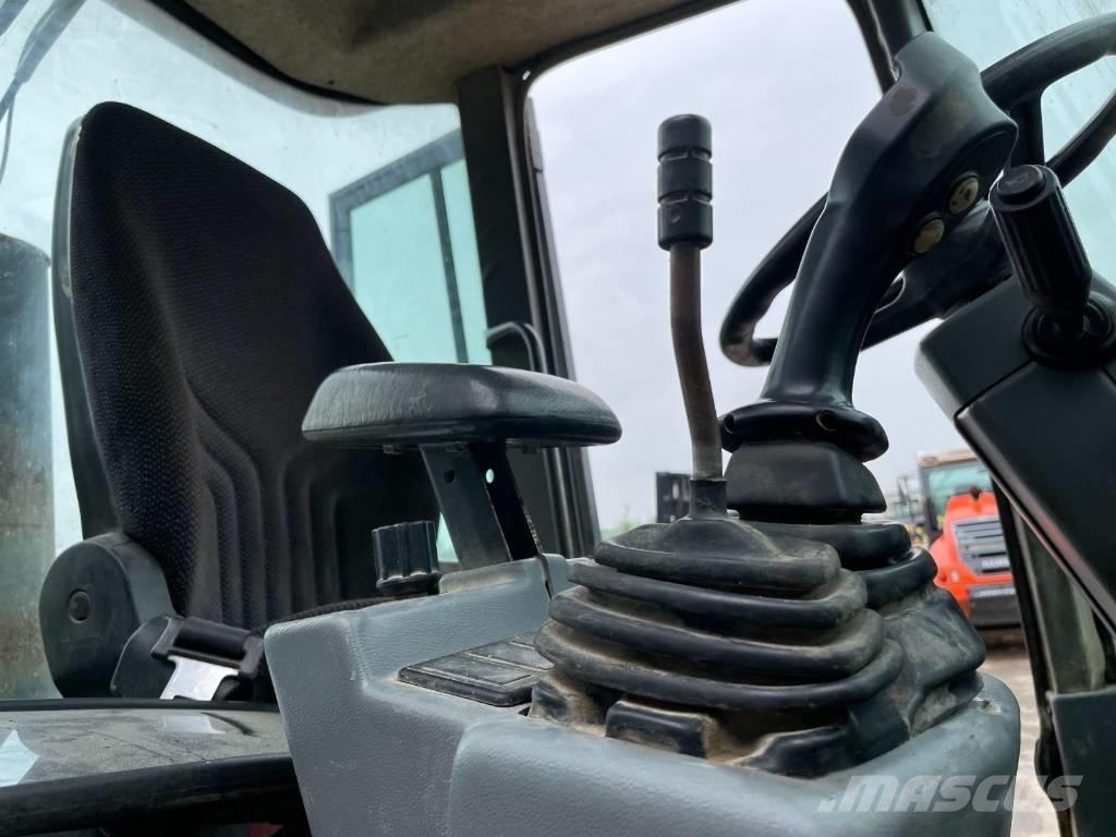 Volvo L 30 ZX Incarcator pe pneuri