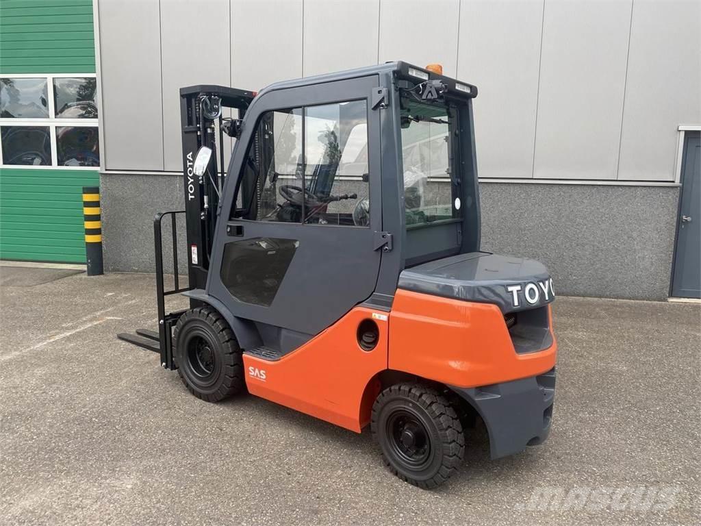Toyota 52-8FDF25 Stivuitor diesel