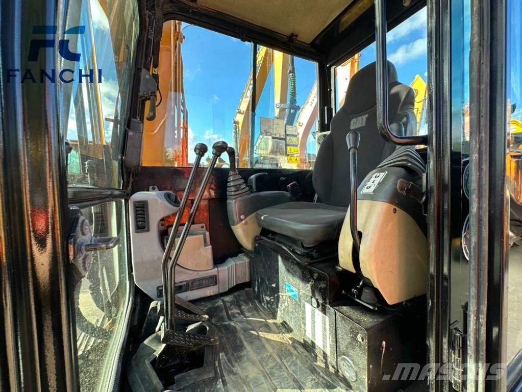 CAT 305.5e2 Excavatoare pe șenile
