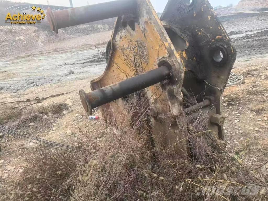 CAT 374 F Excavatoare pe șenile
