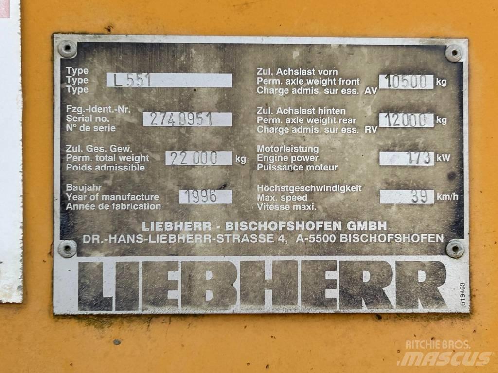 Liebherr L 551 Incarcator pe pneuri