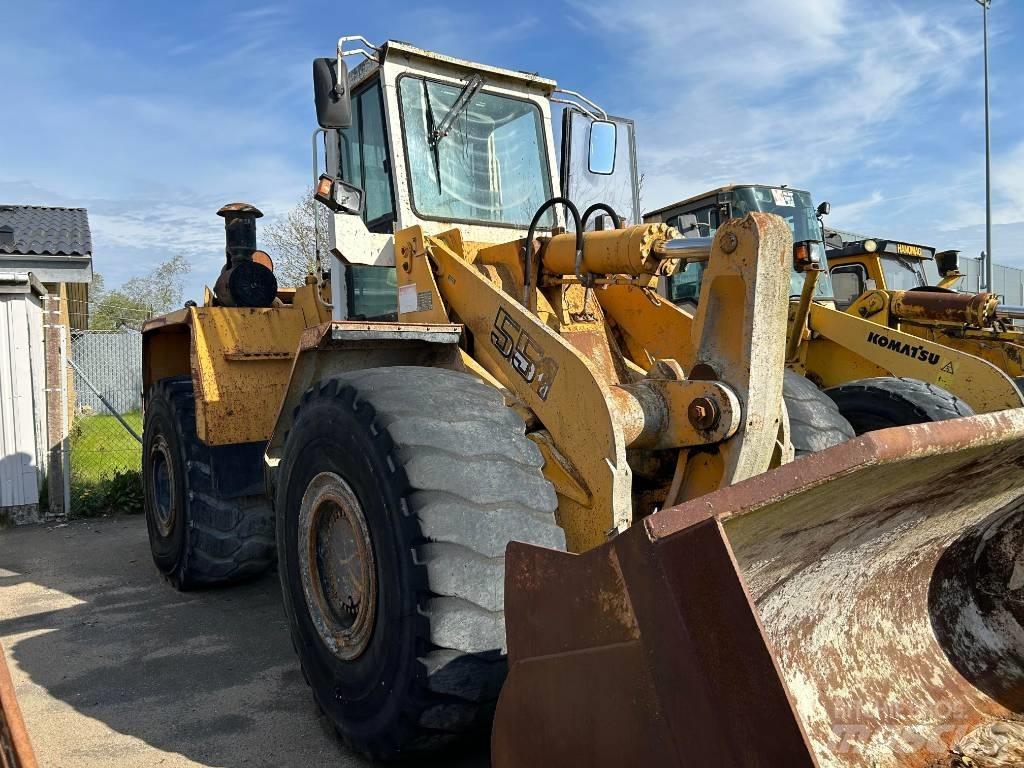 Liebherr L 551 Incarcator pe pneuri
