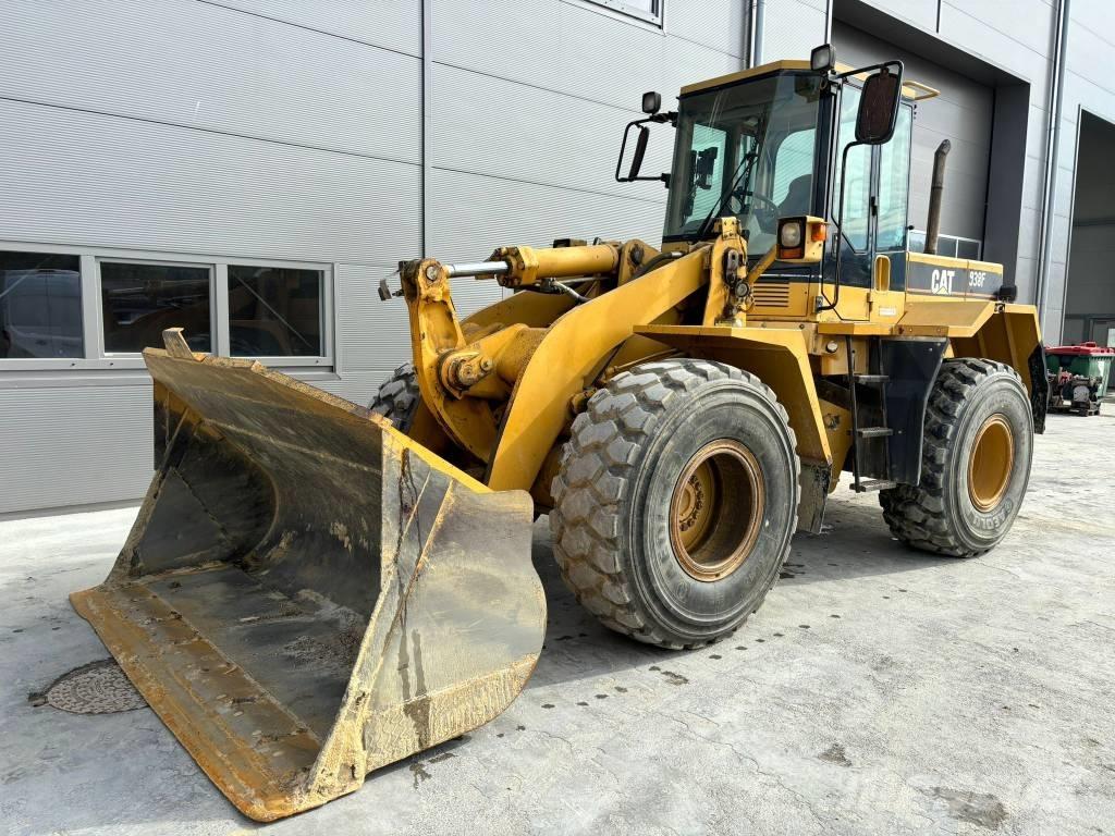 CAT 938F Incarcator pe pneuri