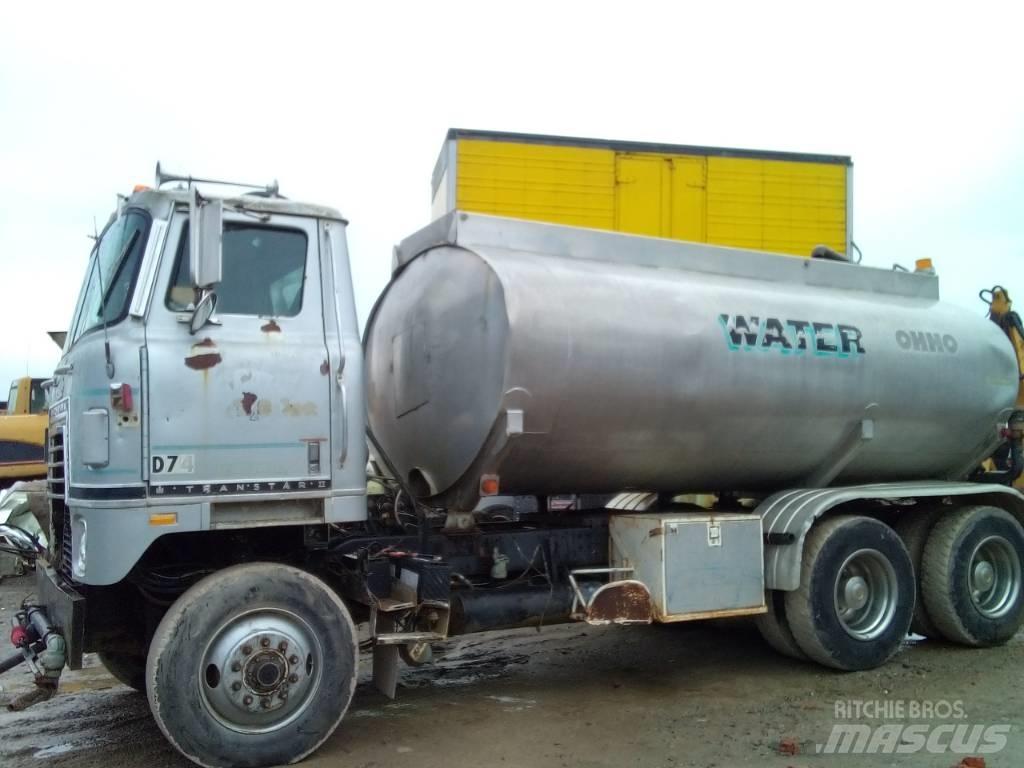 International 8V71D Remorci transport vehicule