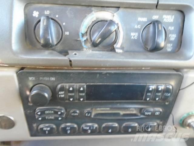 Sterling L 9513 Autotractoare