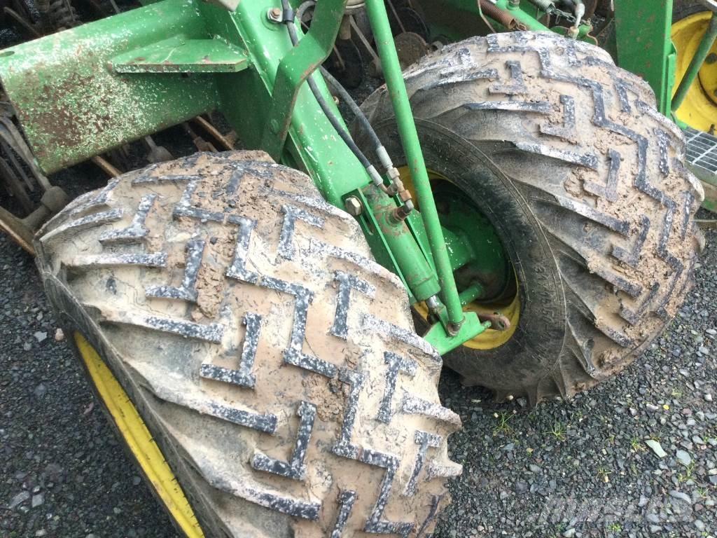 John Deere 750 A Semanatoare