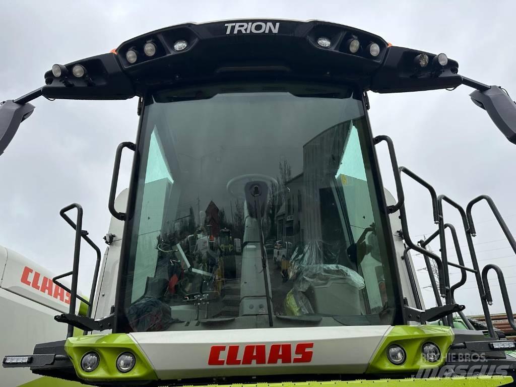 CLAAS Trion 530 Combine de secerat