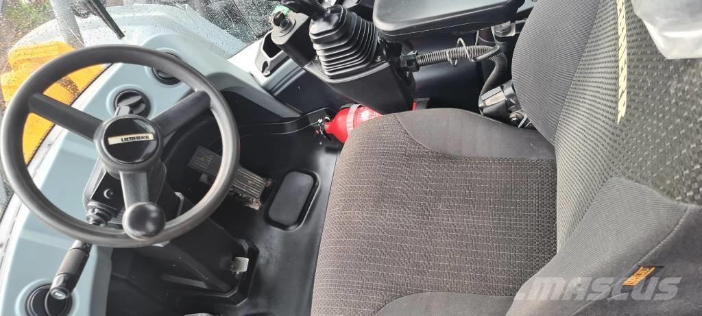 Liebherr 566 Incarcator pe pneuri