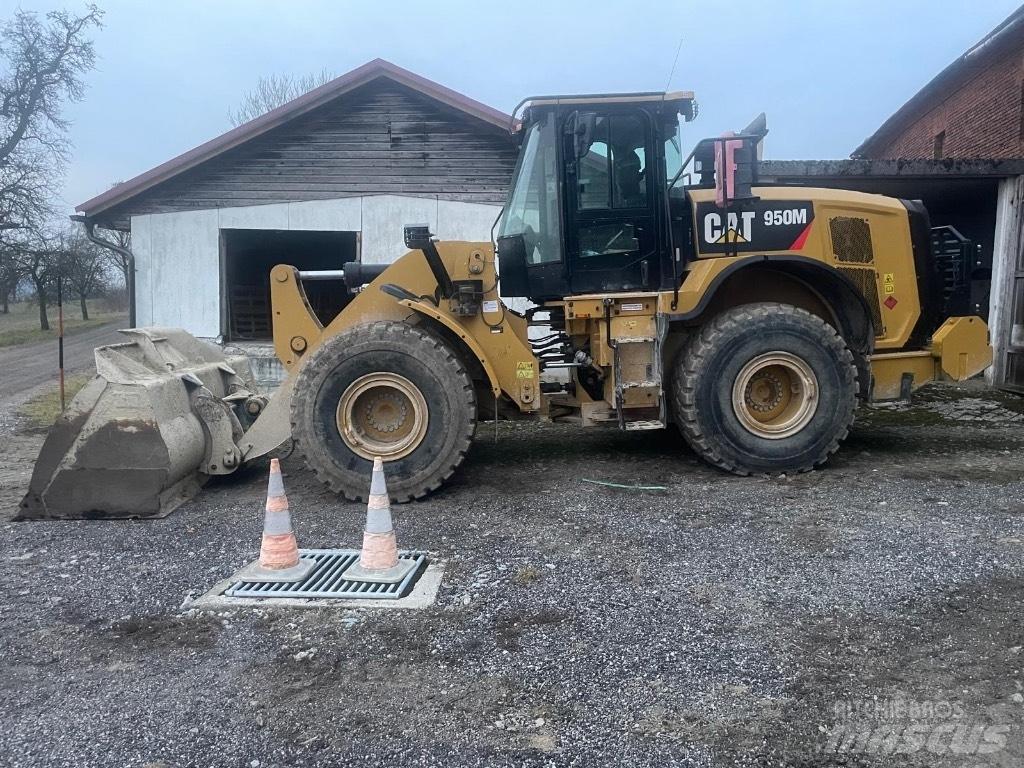 CAT 950 M Incarcator pe pneuri