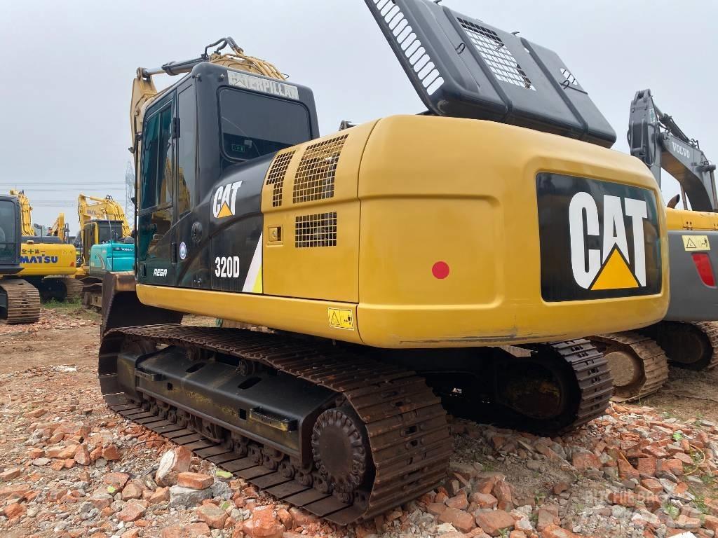 CAT 320 D L Excavatoare pe șenile
