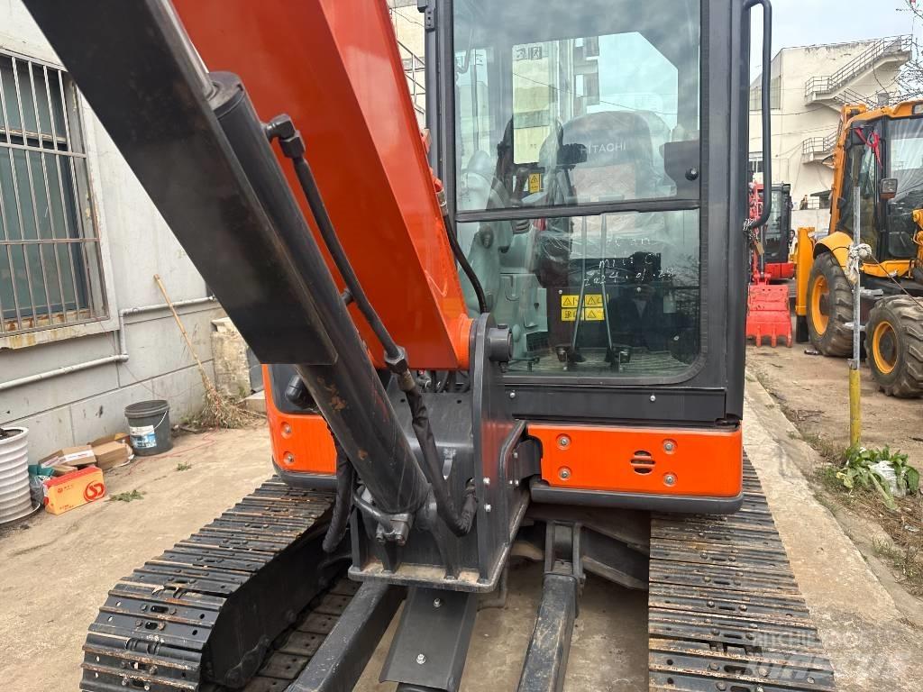 Hitachi ZX68USR-5A Mini excavatoare < 7t