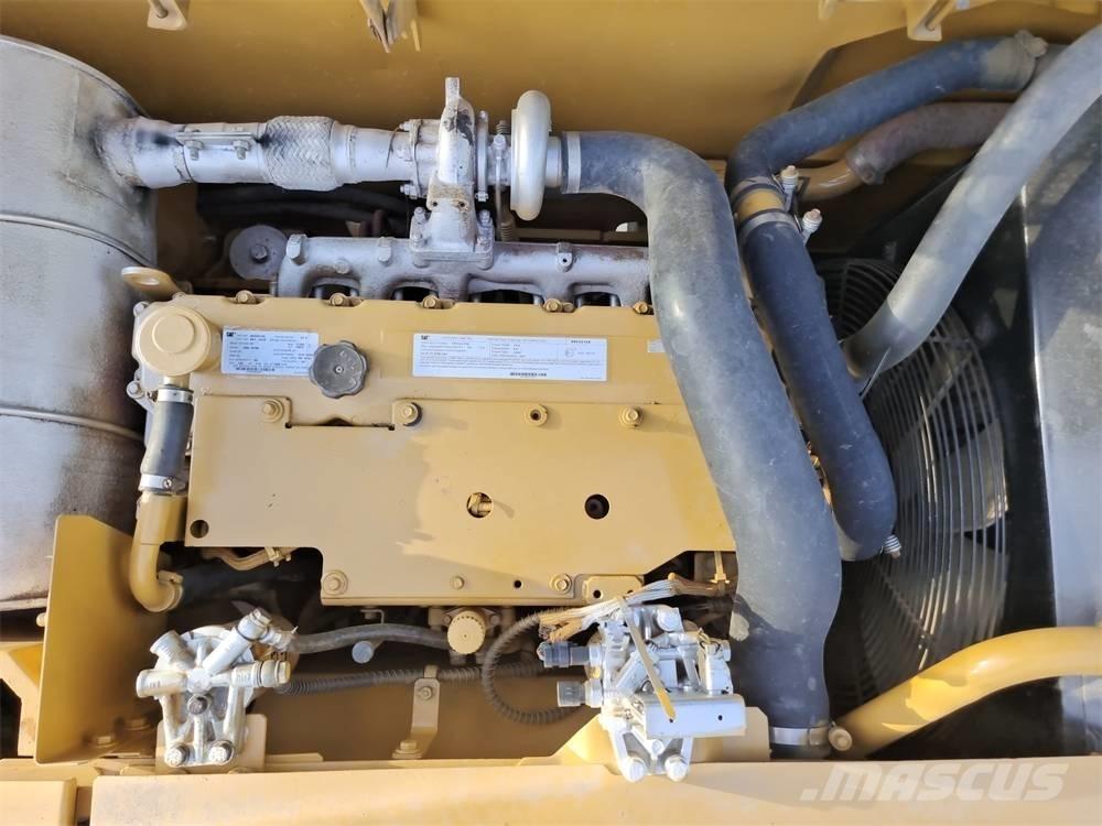 CAT 320 D Excavatoare pe șenile

