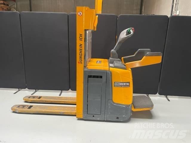 Jungheinrich ERC 212 Transpaleta manuala