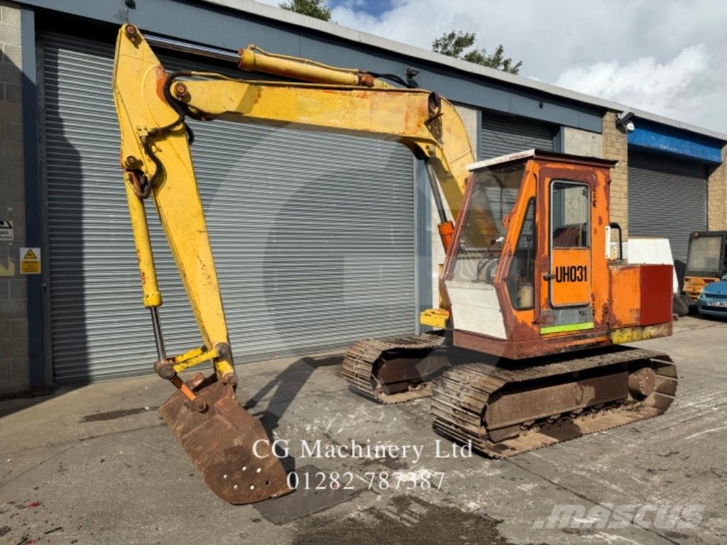 Hitachi UH031 Excavatoare pe șenile
