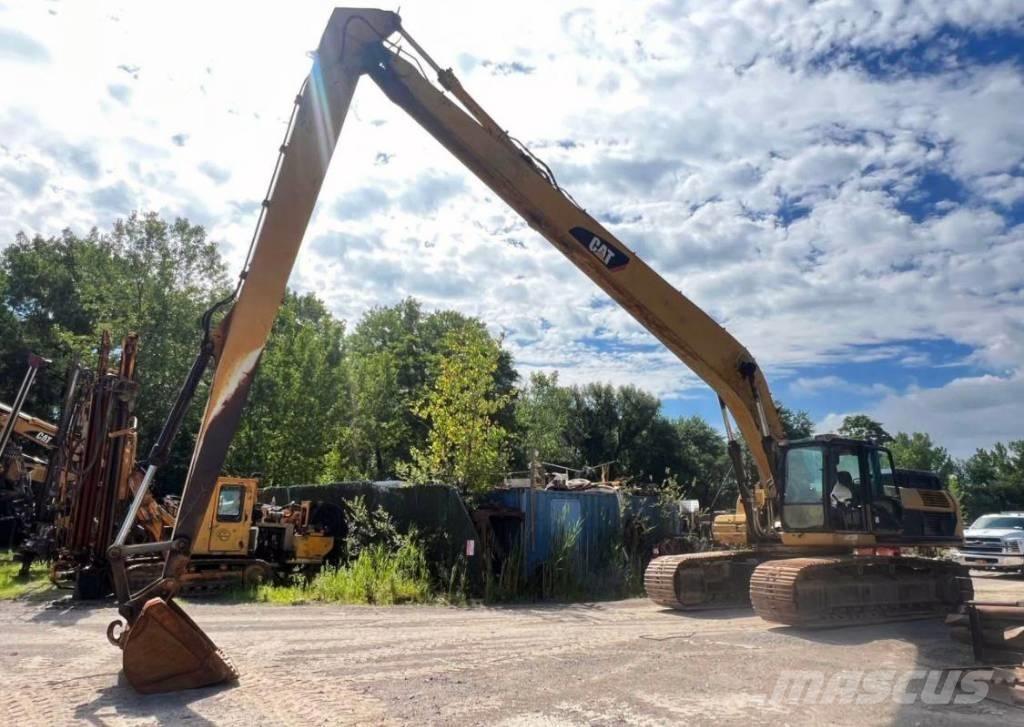 CAT 330 D L Excavatoare pe șenile
