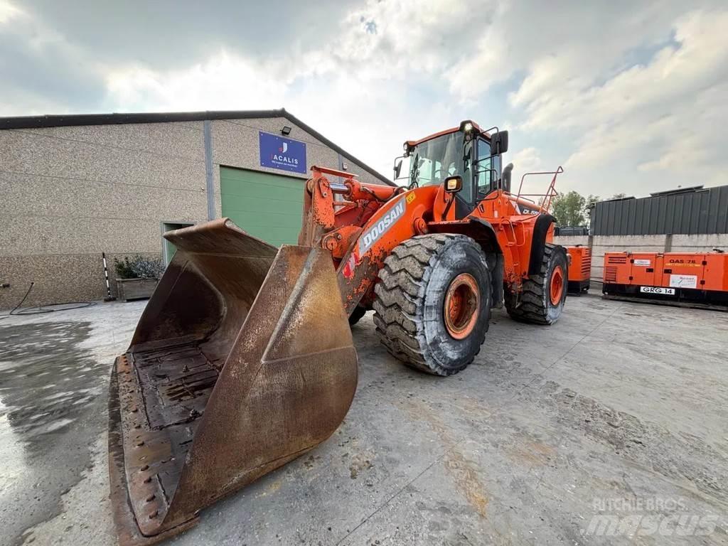 Doosan DL550 Incarcator pe pneuri