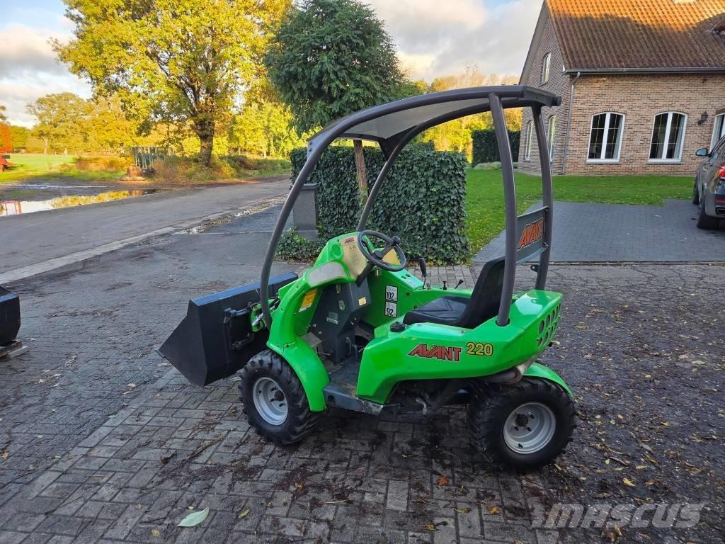 Avant 220 Incarcatoare multifunctionale