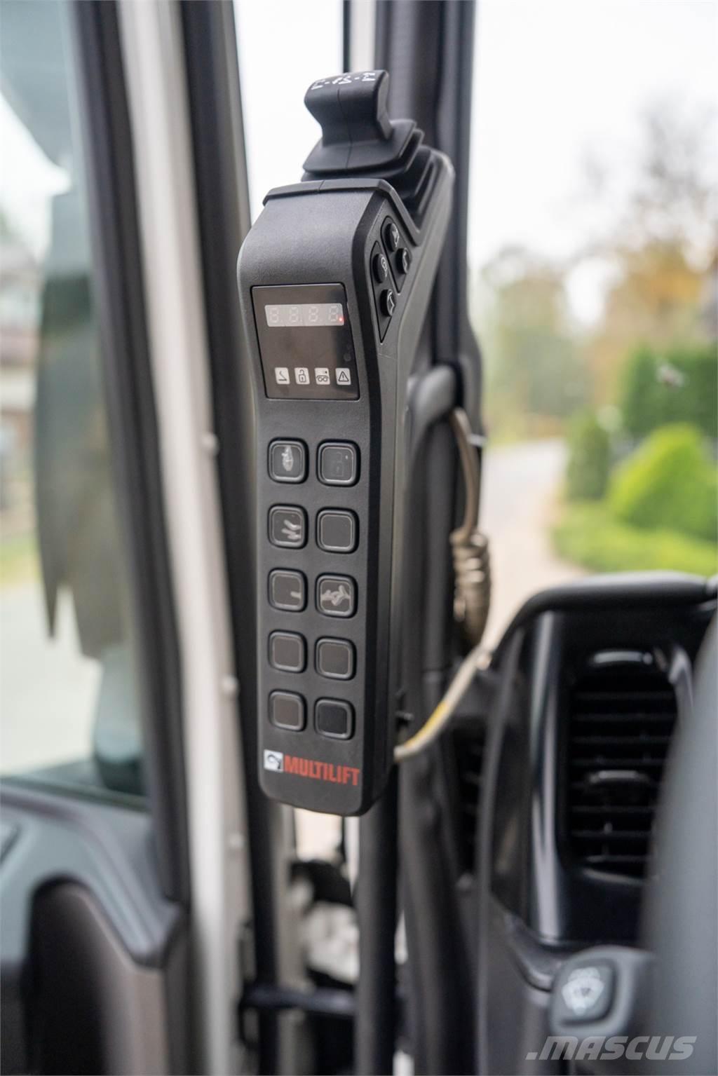 Scania P420 6X2 Camion cu carlig de ridicare