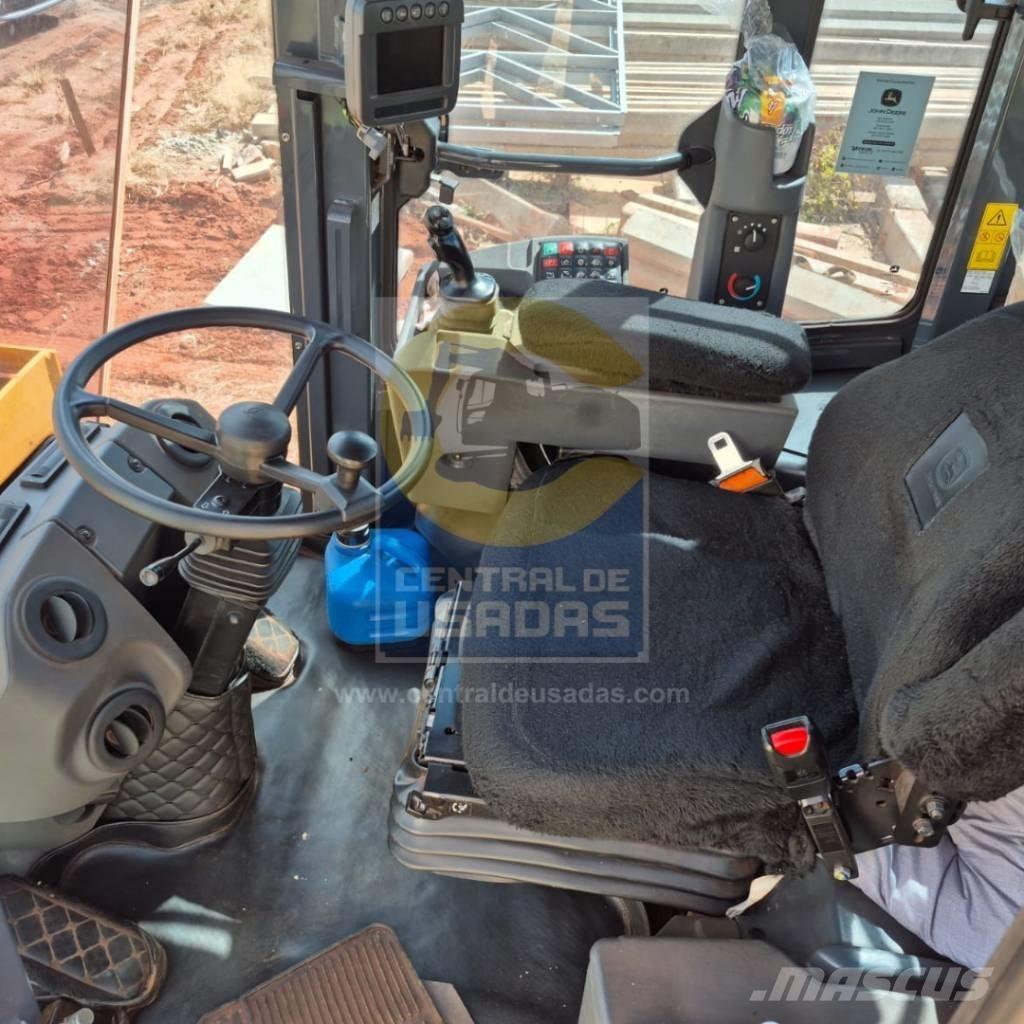 John Deere 524 K - II Incarcator pe pneuri