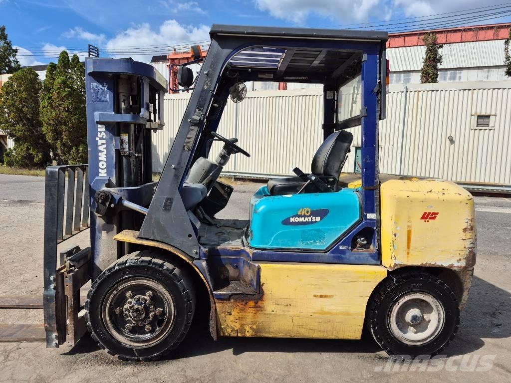 Komatsu FG 40 ZT Strivuitoare-altele