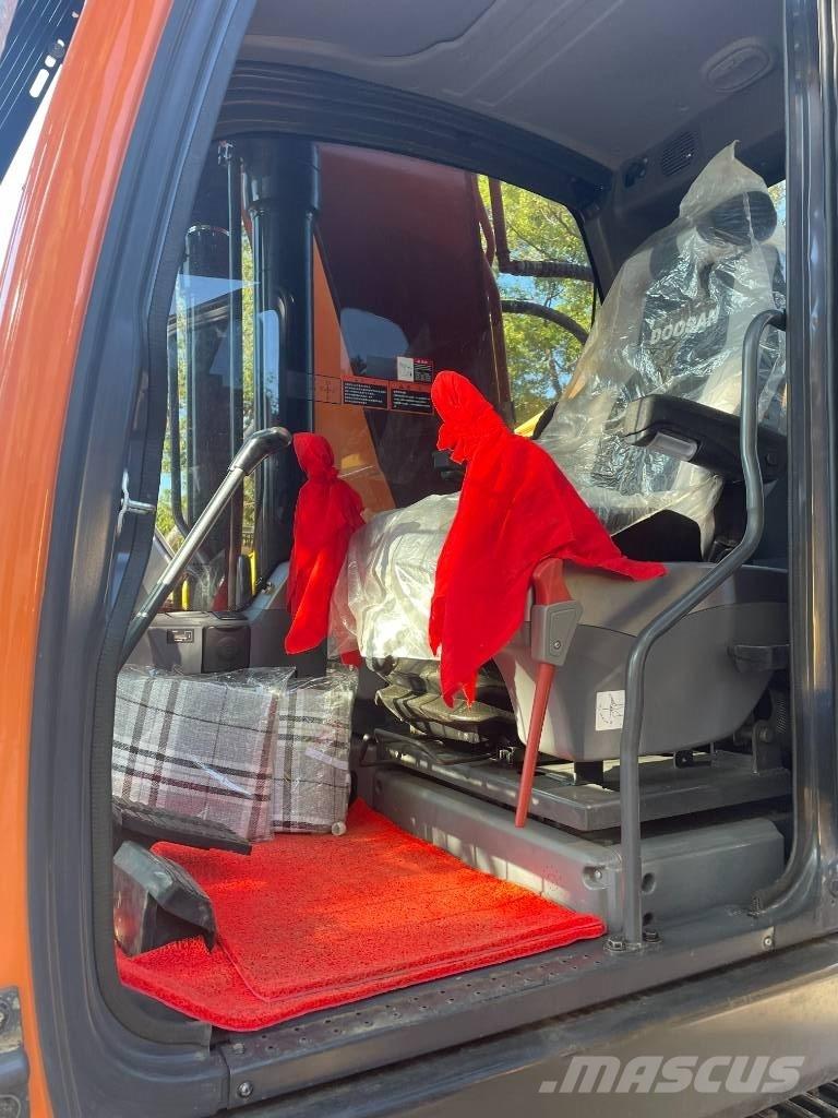 Doosan DX 225 LC Excavatoare 7t - 12t