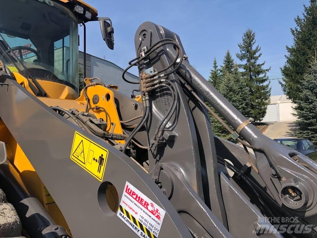 Volvo L90H Incarcator pe pneuri