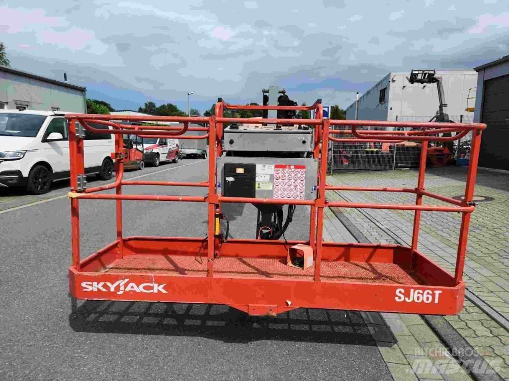 SkyJack SJ 66 T Nacele cu brat articulat