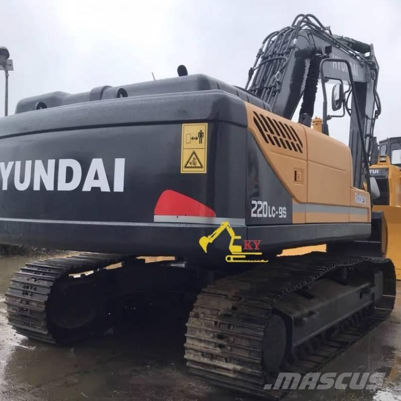 Hyundai 220-9S Excavatoare pe șenile
