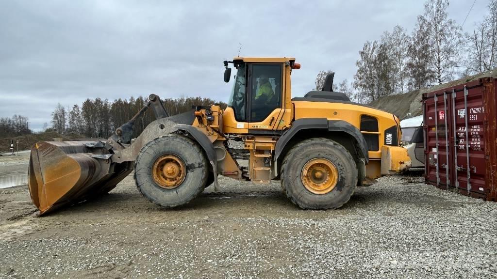 Volvo L 120 H Incarcator pe pneuri