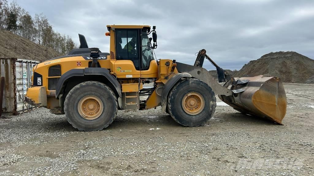 Volvo L 120 H Incarcator pe pneuri