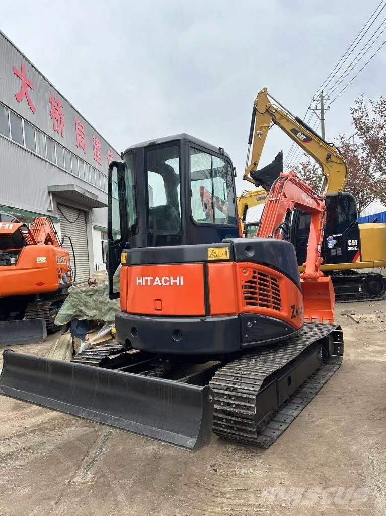 Hitachi ZX 50 Excavatoare pe șenile
