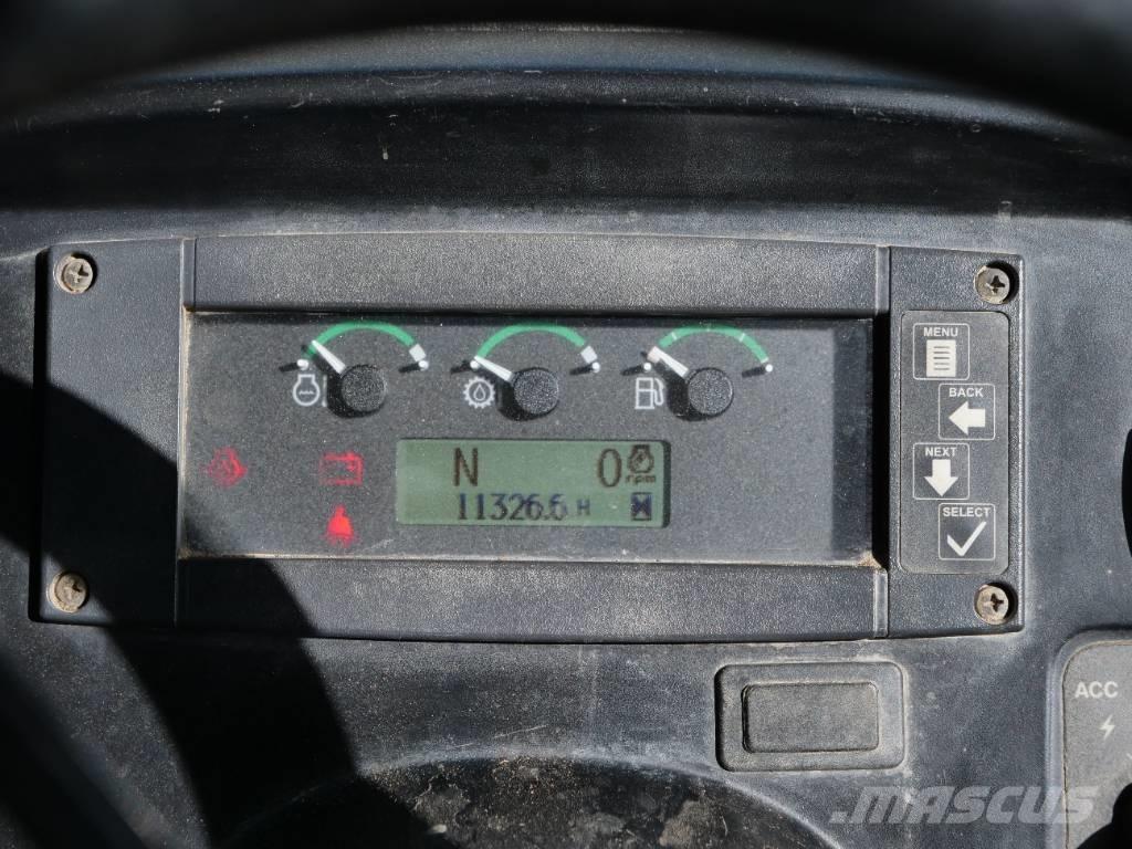 John Deere 540 G III Utilaje de manevrarea a bustenilor