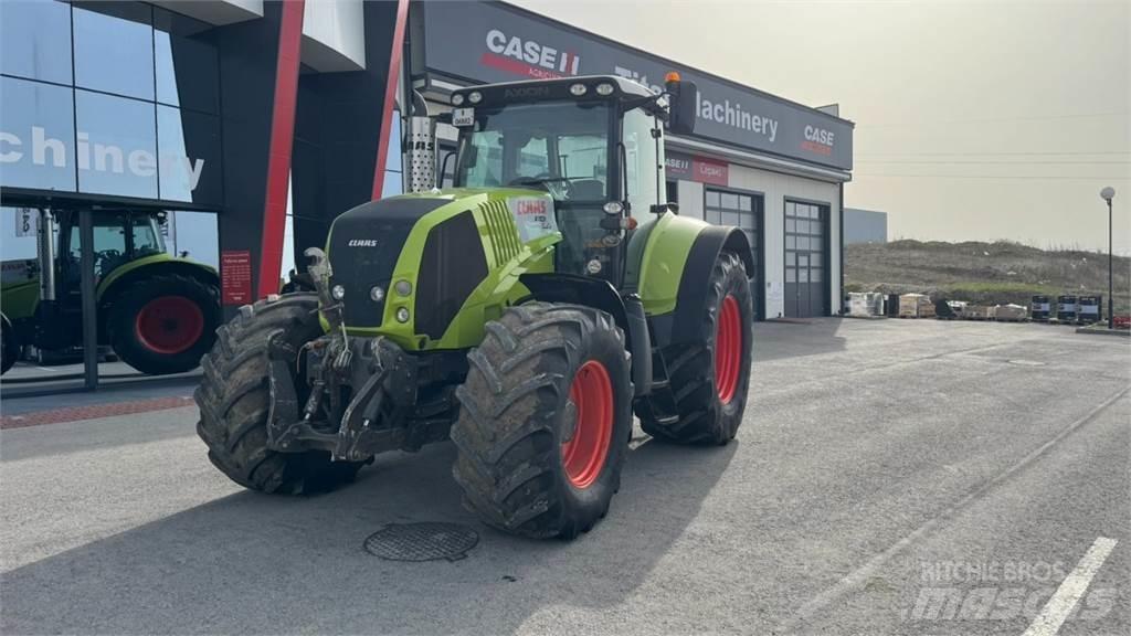 CLAAS Axion 820 Tractoare