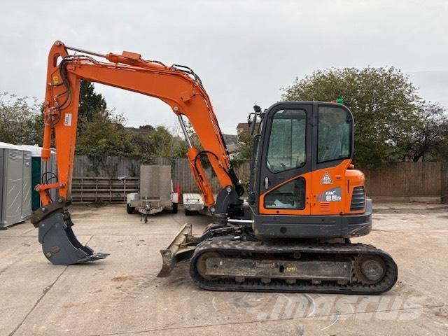 Doosan DX 85 R-3 Excavatoare 7t - 12t